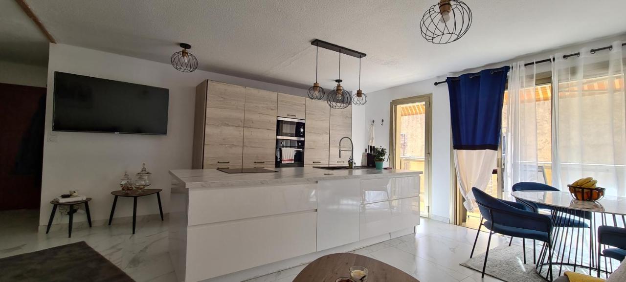 Apartment En Exclusivite T3 A 2 Pas Des Plages De St Raphael