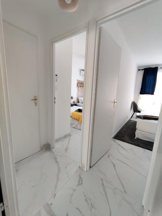 Apartment En Exclusivite T3 A 2 Pas Des Plages De St Raphael *