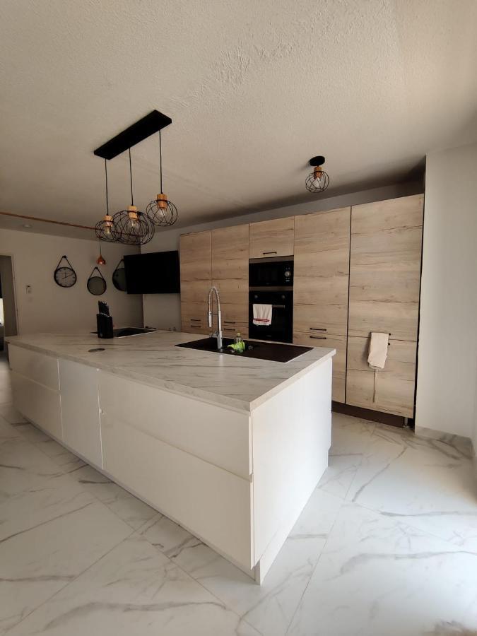 Apartment En Exclusivite T3 A 2 Pas Des Plages De St Raphael *