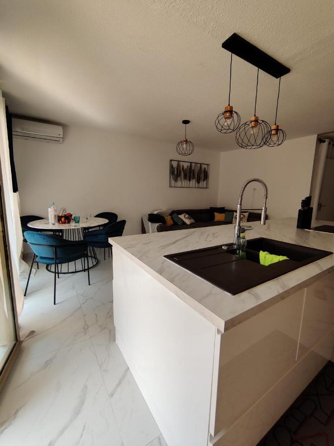En Exclusivite T3 A 2 Pas Des Plages De St Raphael Apartment *